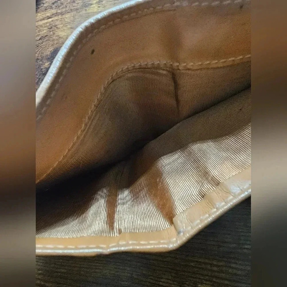 Celine Kisslock Wallet - Picture 8 of 10